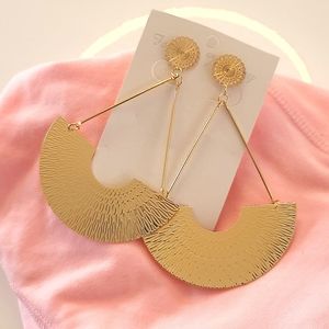 Earing new gold plated